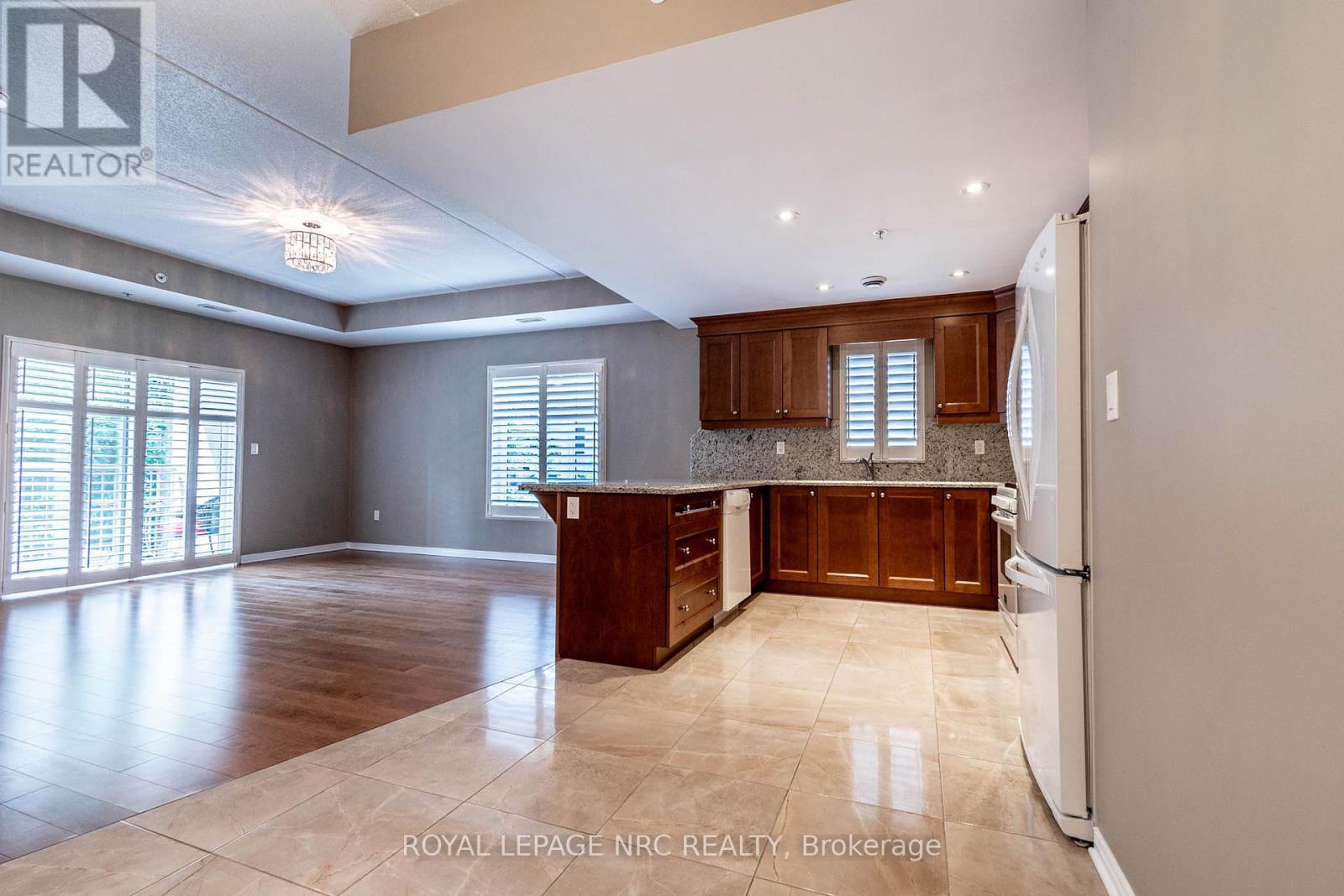 203 - 16 Sullivan Avenue, Thorold, Ontario  L2V 2Y2 - Photo 3 - X11950953