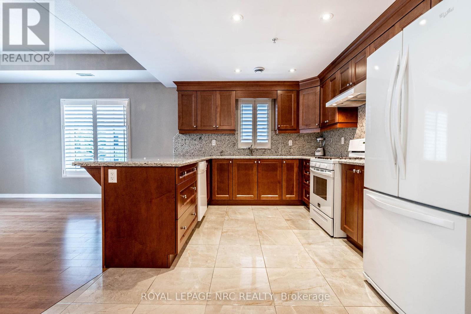 203 - 16 Sullivan Avenue, Thorold, Ontario  L2V 2Y2 - Photo 5 - X11950953