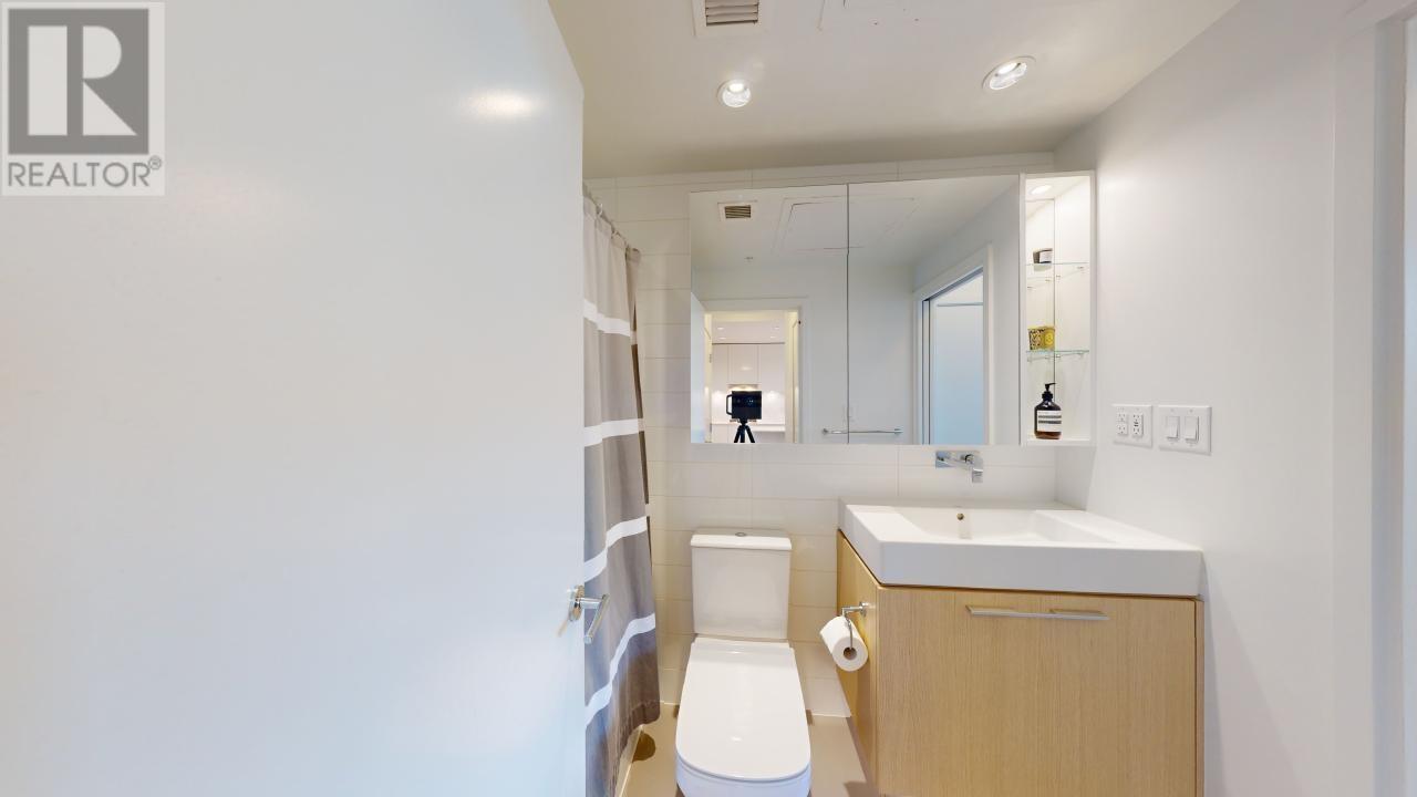 Listing Picture 23 of 30 : 1611 1955 ALPHA WAY, Burnaby / 本拿比 - 魯藝地產 Yvonne Lu Group - MLS Medallion Club Member
