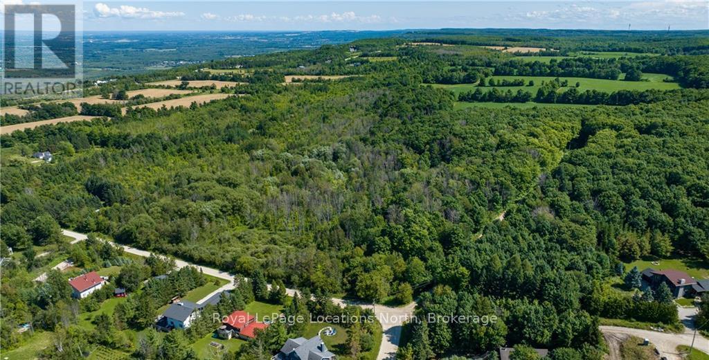 17-18 Scandia Lane, Blue Mountains, Ontario  N1A 2W1 - Photo 3 - X11952511