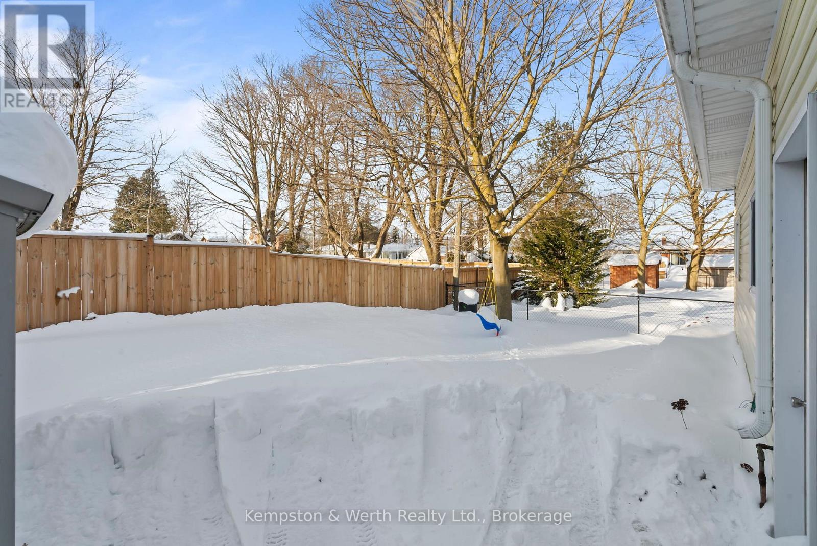 581 Inkerman Street E, North Perth, Ontario  N4W 2N8 - Photo 30 - X11952711