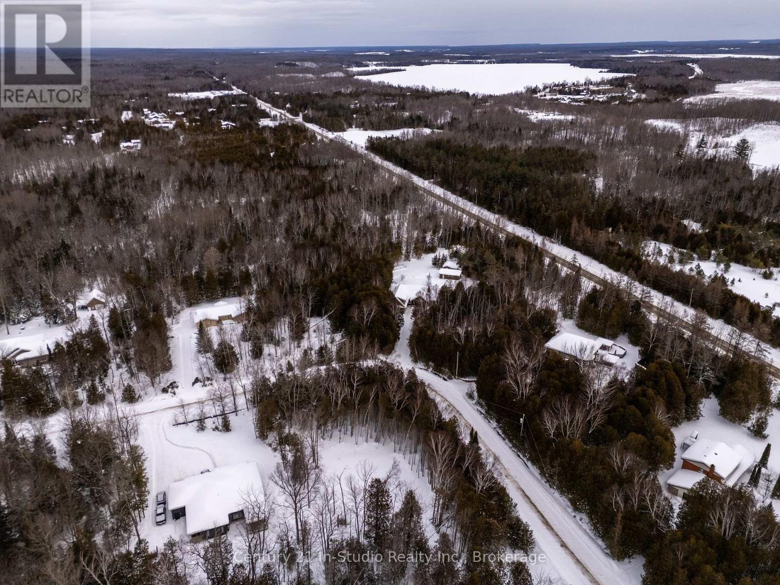 20 Grouse Drive, South Bruce Peninsula, Ontario  N0H 2T0 - Photo 5 - X11953394