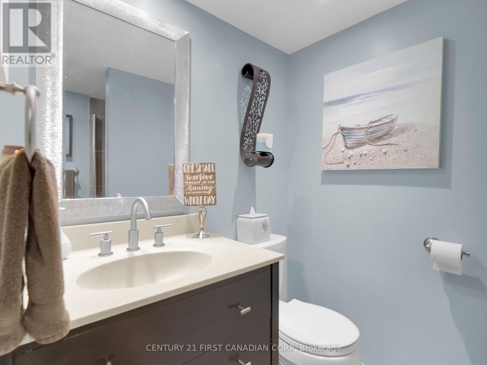 Photo 20 of 40 for 2303 - 323 Colborne Street