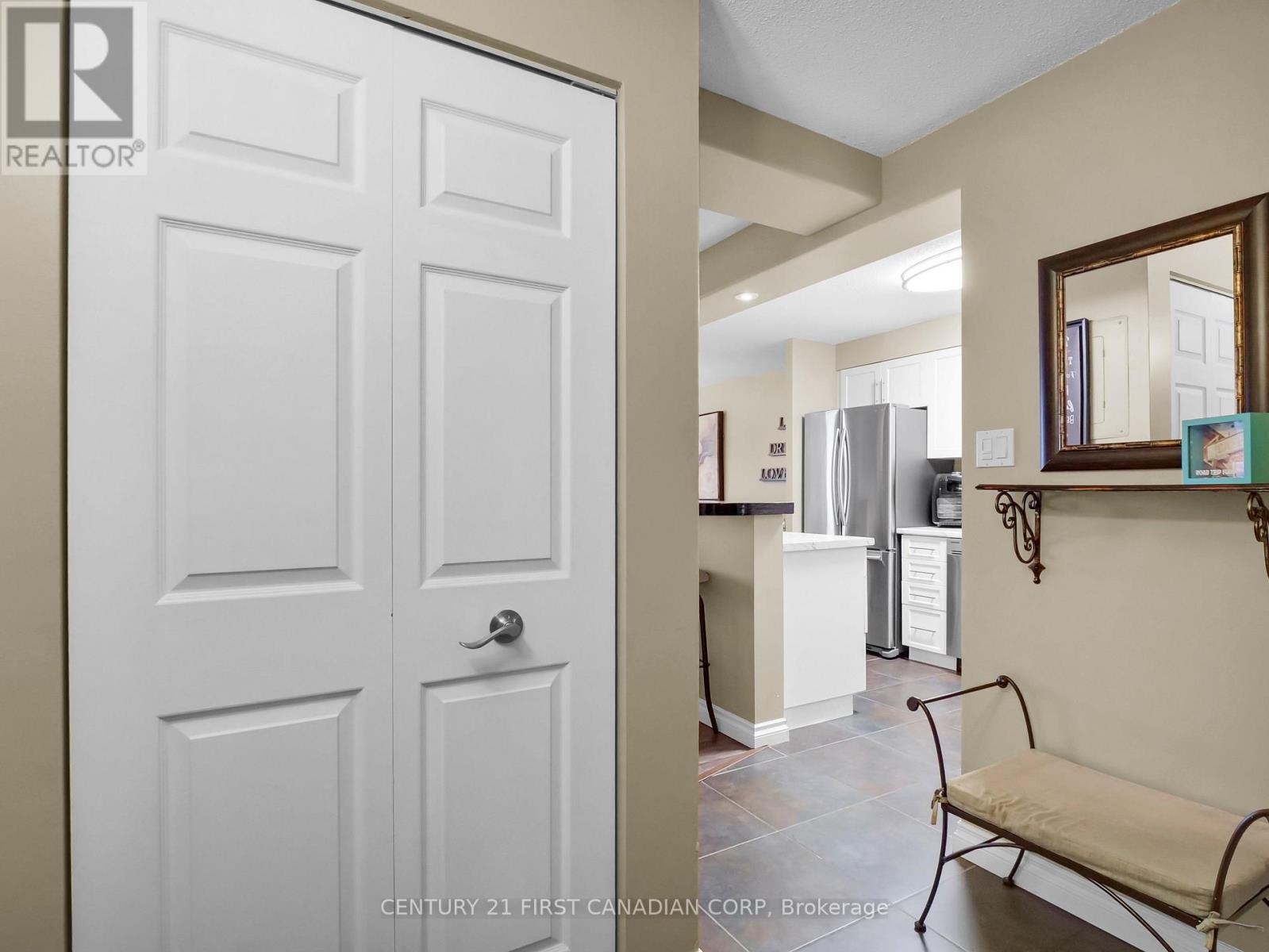 Property at 2303 - 323 COLBORNE STREET image 4