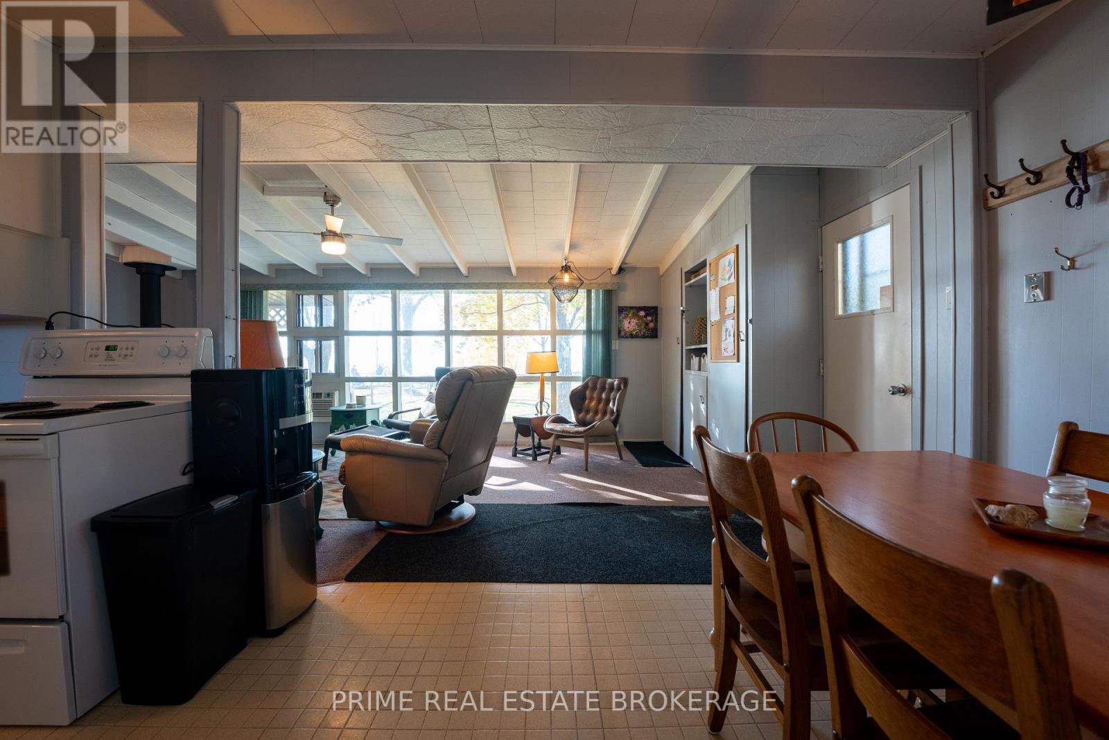 Property at 77899 DRYDEN LANE image 4