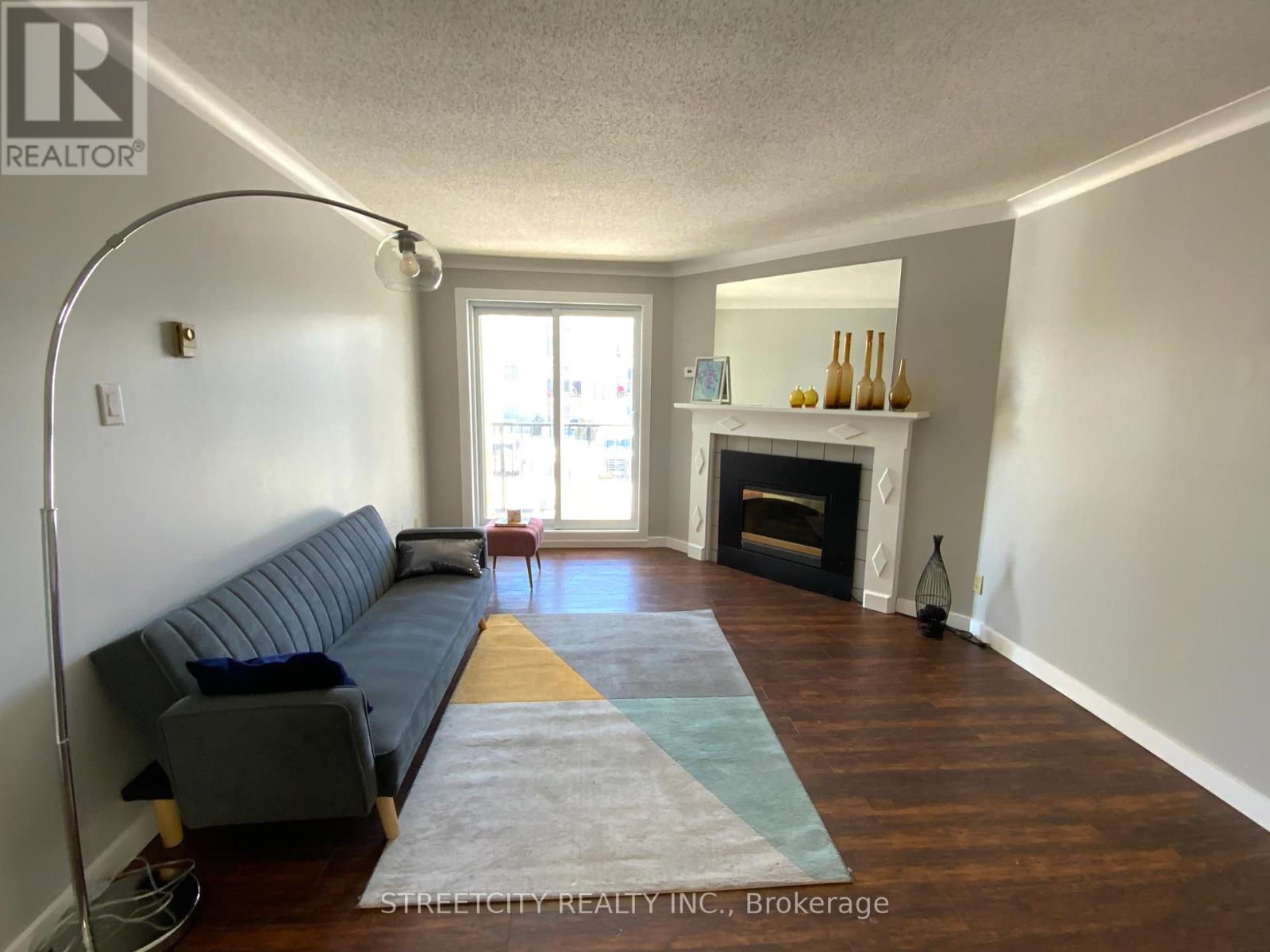 Property at 208 - 737 DEVERON CRESCENT image 4