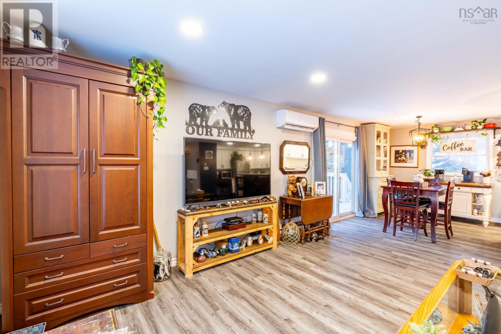 9 Sprucewood Drive, Yarmouth, Nova Scotia  B5A 4G5 - Photo 6 - 202427617