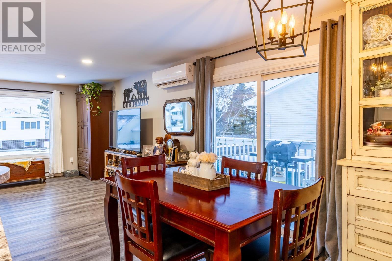 9 Sprucewood Drive, Yarmouth, Nova Scotia  B5A 4G5 - Photo 8 - 202427617