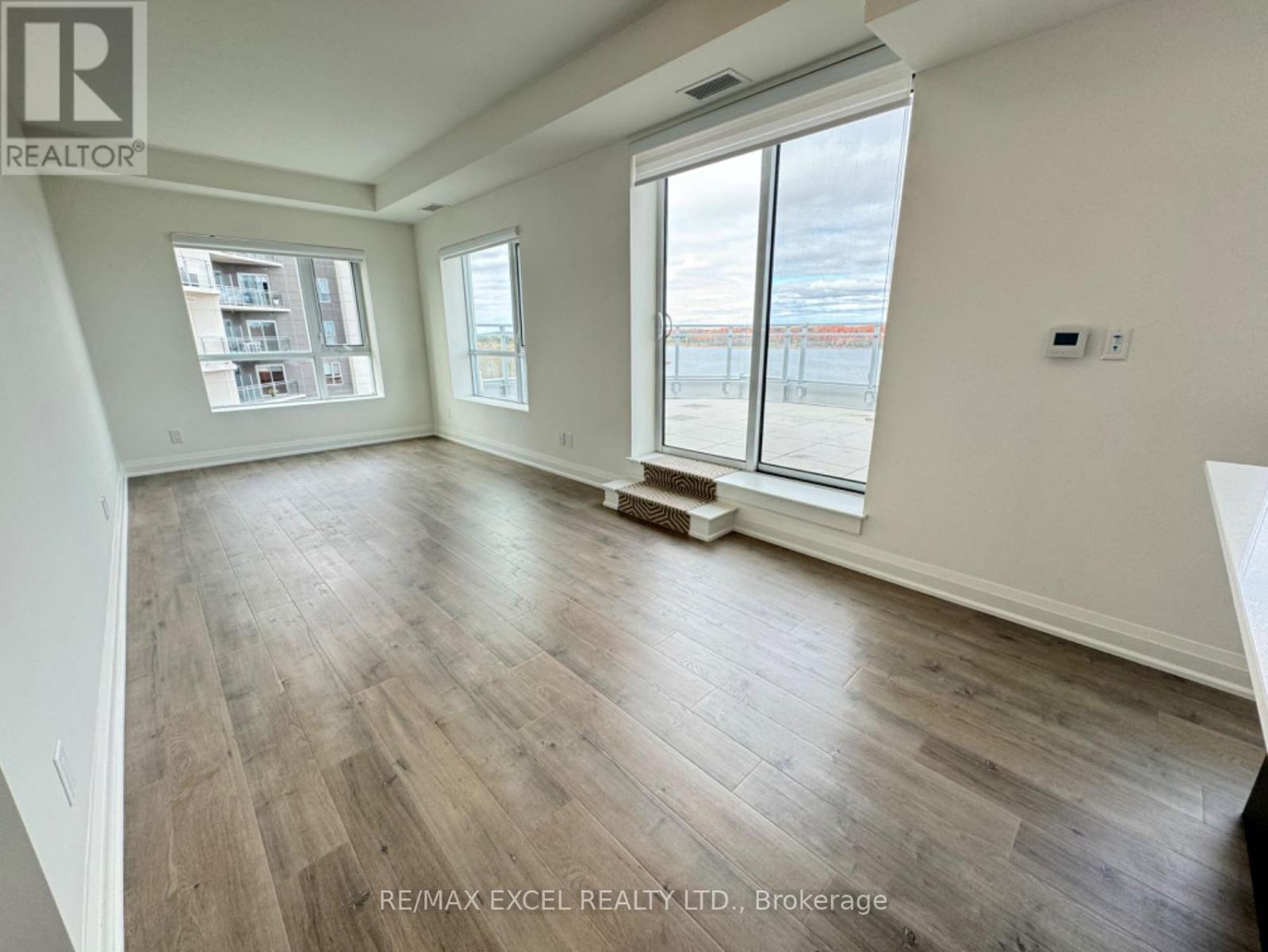 1005 - 58 Lakeside Terrace, Barrie (Little Lake), Ontario  L4M 7B9 - Photo 13 - S11950256