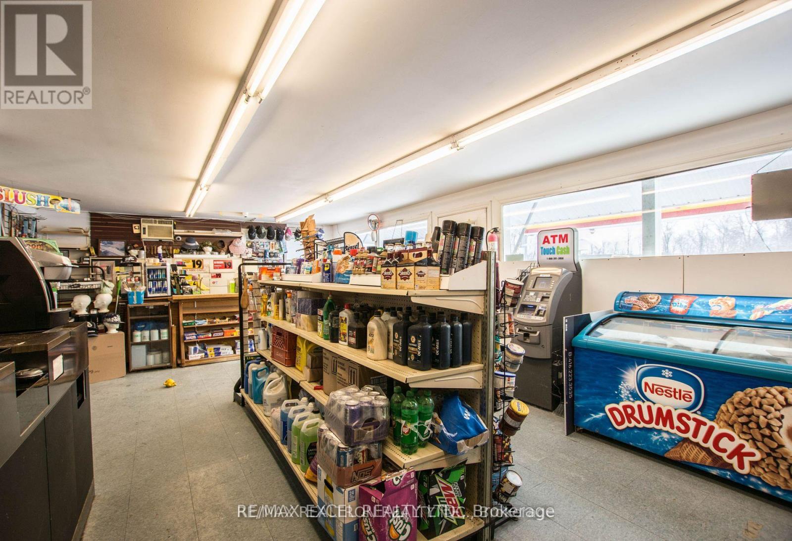 8906 Hwy 11 Road S, Orillia, Ontario  L3V 6H3 - Photo 13 - S11952527