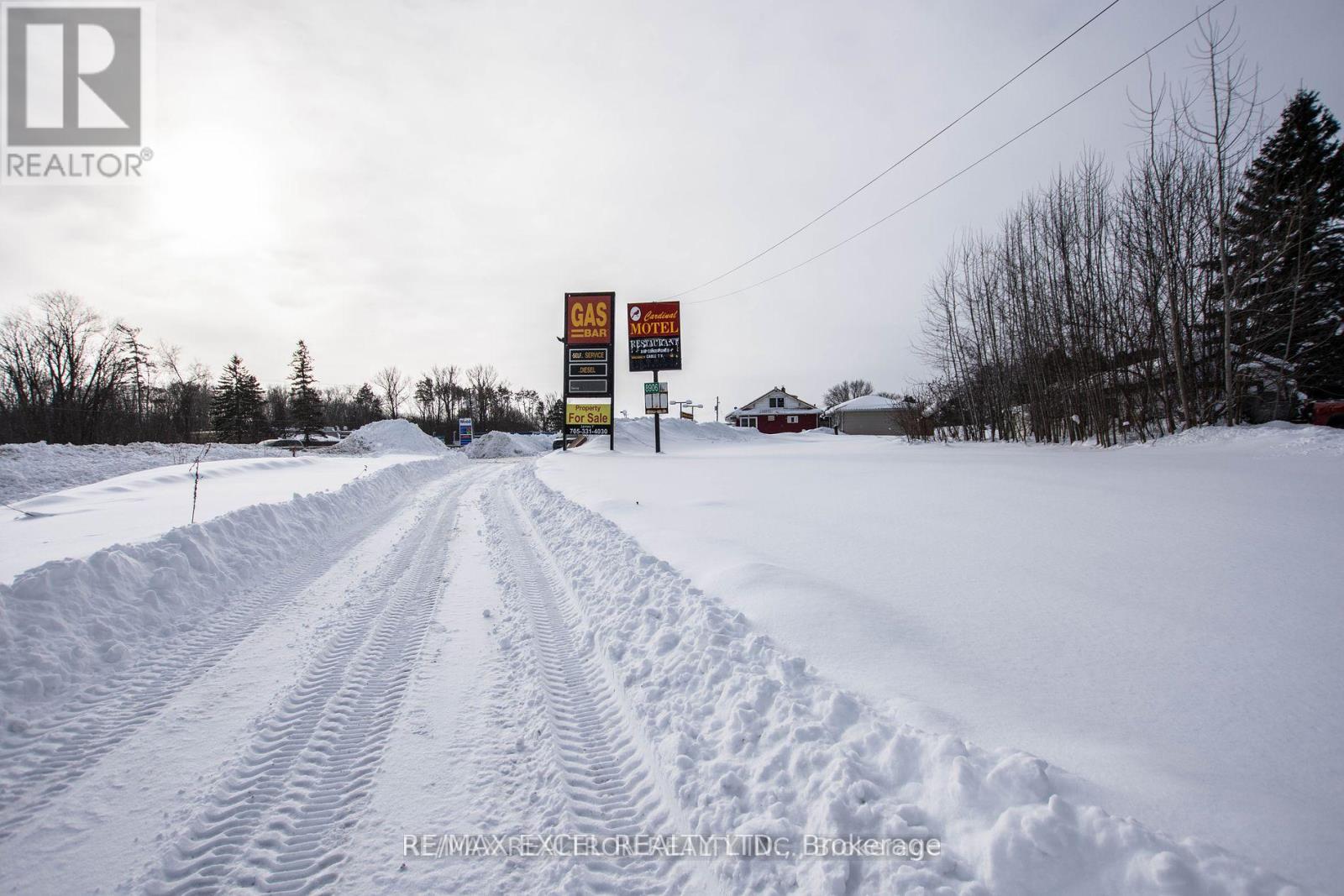 8906 Hwy 11 Road S, Orillia, Ontario  L3V 6H3 - Photo 32 - S11952527