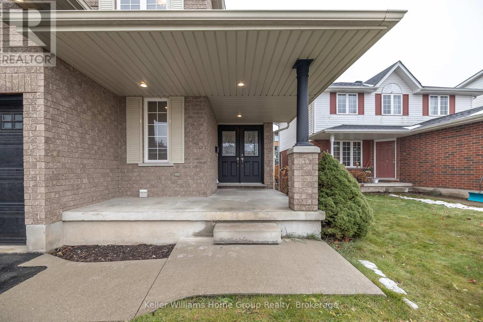 4 Clairfields Drive W, Guelph, Ontario  N1G 5H5 - Photo 2 - X11953494