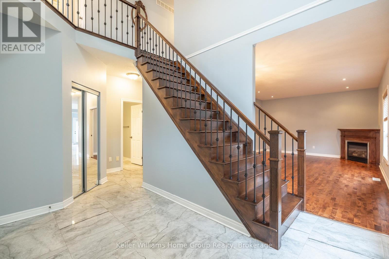4 Clairfields Drive W, Guelph, Ontario  N1G 5H5 - Photo 4 - X11953494