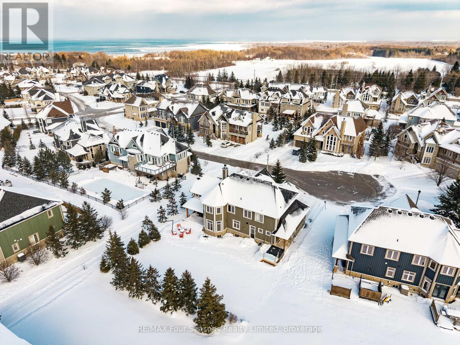 106 Manitou Court, Blue Mountains, Ontario  L9Y 0B6 - Photo 4 - X11944669