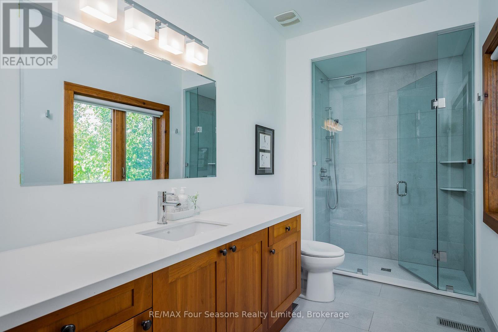 106 Manitou Court, Blue Mountains, Ontario  L9Y 0B6 - Photo 18 - X11944669