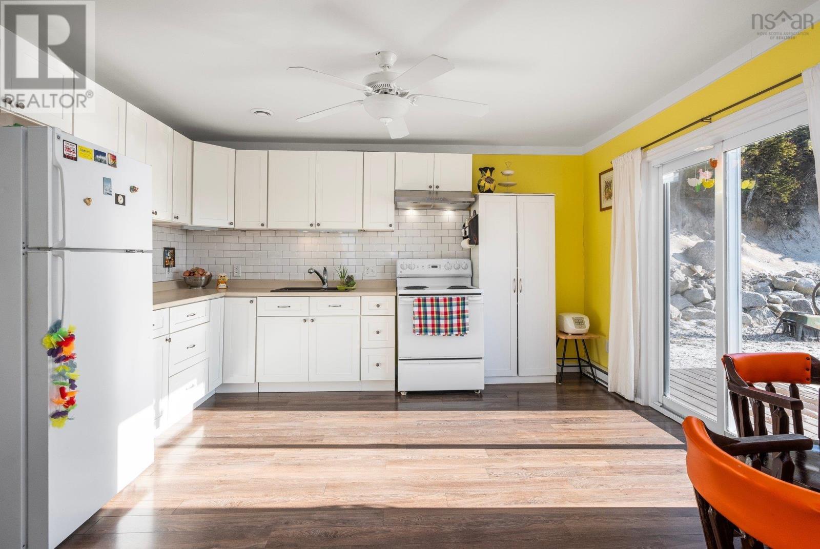 166 Hillside Drive, Boutiliers Point, Nova Scotia  B3Z 1W8 - Photo 12 - 202501855