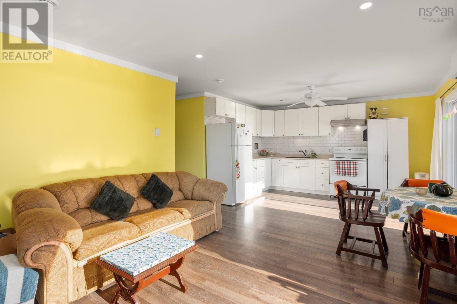 166 Hillside Drive, Boutiliers Point, Nova Scotia  B3Z 1W8 - Photo 9 - 202501856