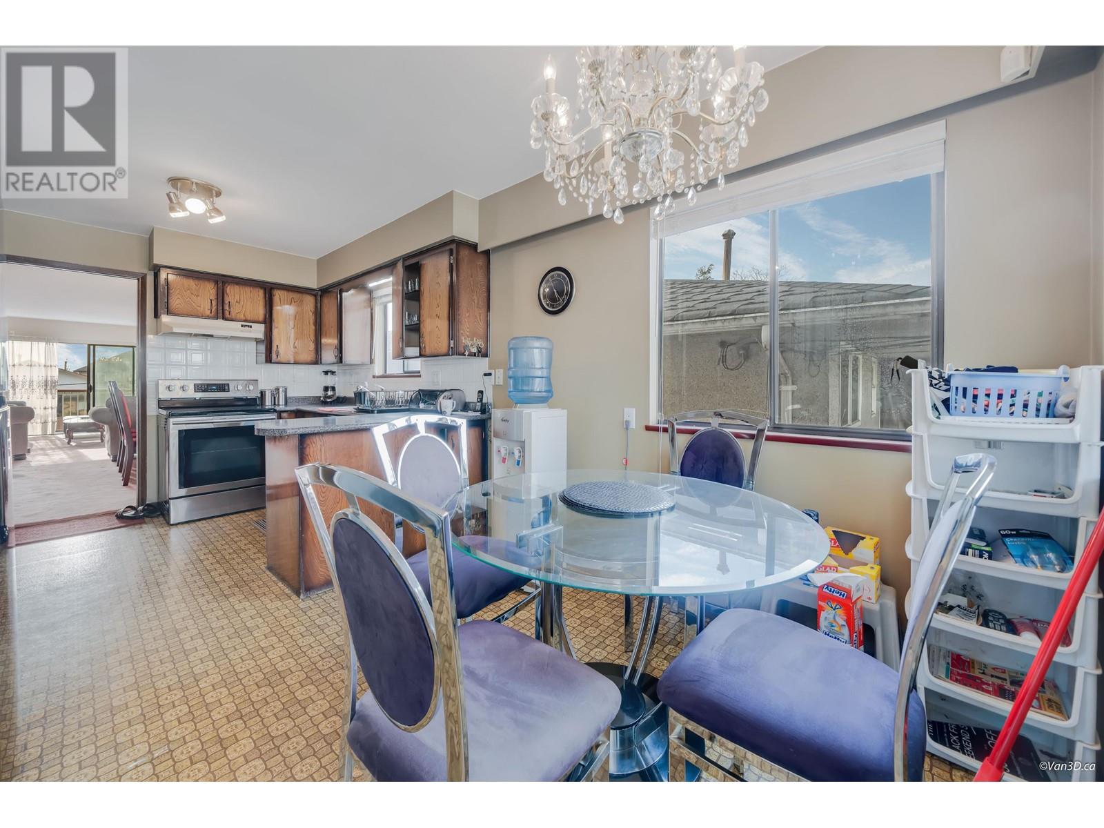 Listing Picture 17 of 40 : 361 E 61ST AVENUE, Vancouver / 溫哥華 - 魯藝地產 Yvonne Lu Group - MLS Medallion Club Member