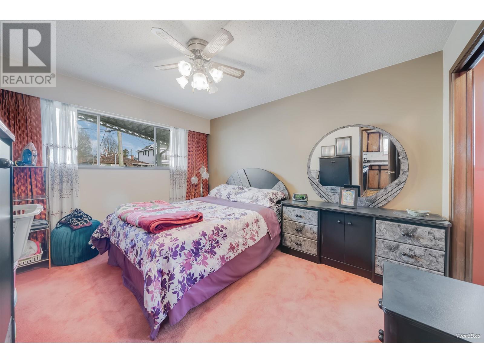 Listing Picture 18 of 40 : 361 E 61ST AVENUE, Vancouver / 溫哥華 - 魯藝地產 Yvonne Lu Group - MLS Medallion Club Member