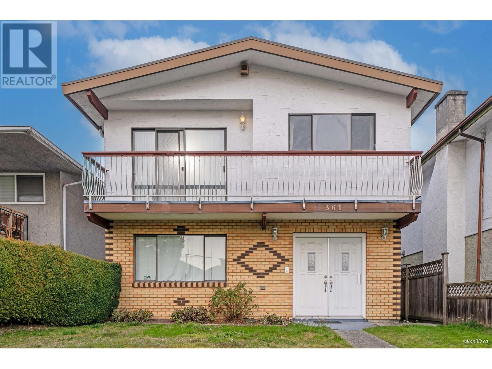 Listing Picture 2 of 40 : 361 E 61ST AVENUE, Vancouver / 溫哥華 - 魯藝地產 Yvonne Lu Group - MLS Medallion Club Member