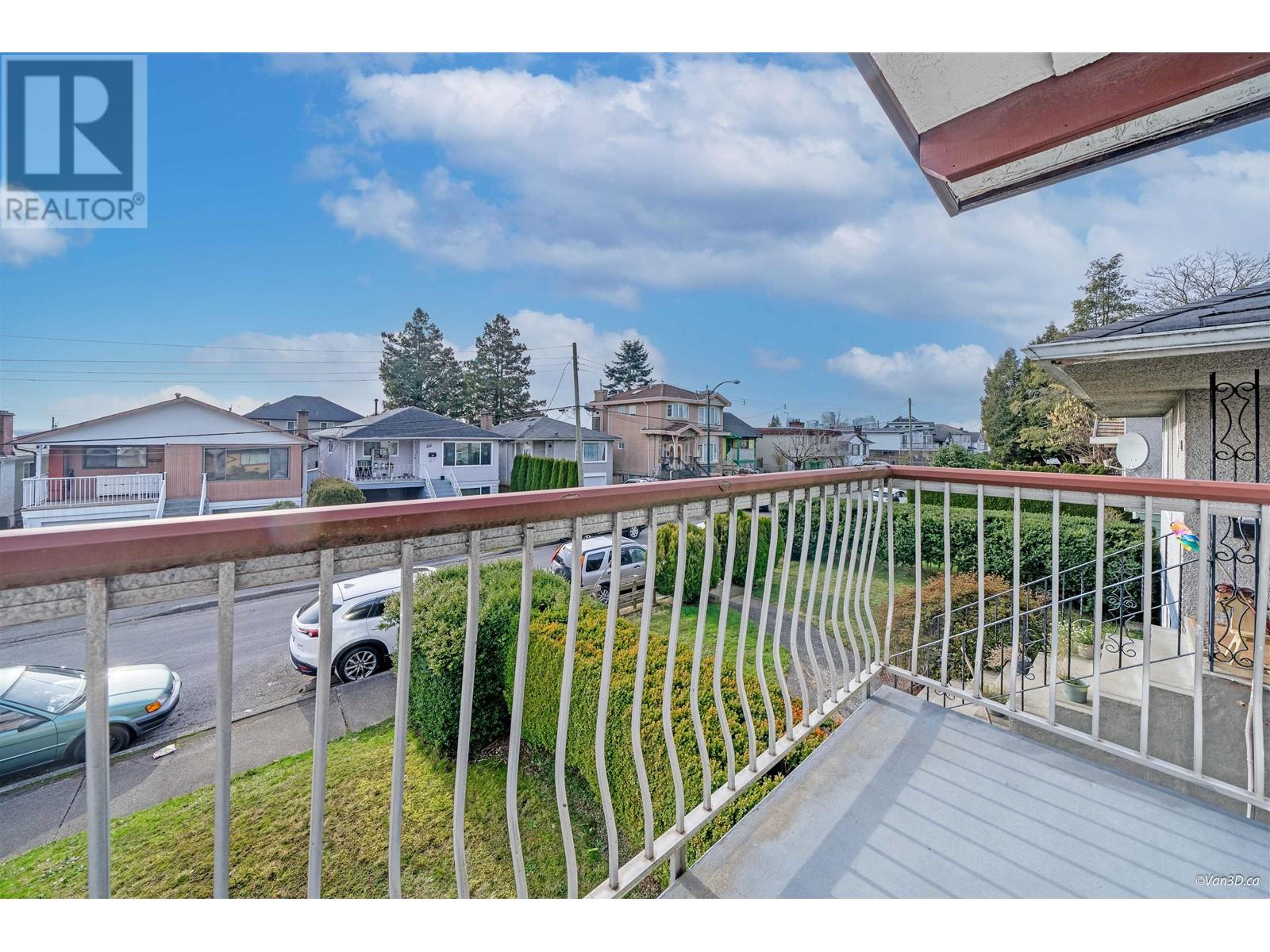 Listing Picture 29 of 40 : 361 E 61ST AVENUE, Vancouver / 溫哥華 - 魯藝地產 Yvonne Lu Group - MLS Medallion Club Member