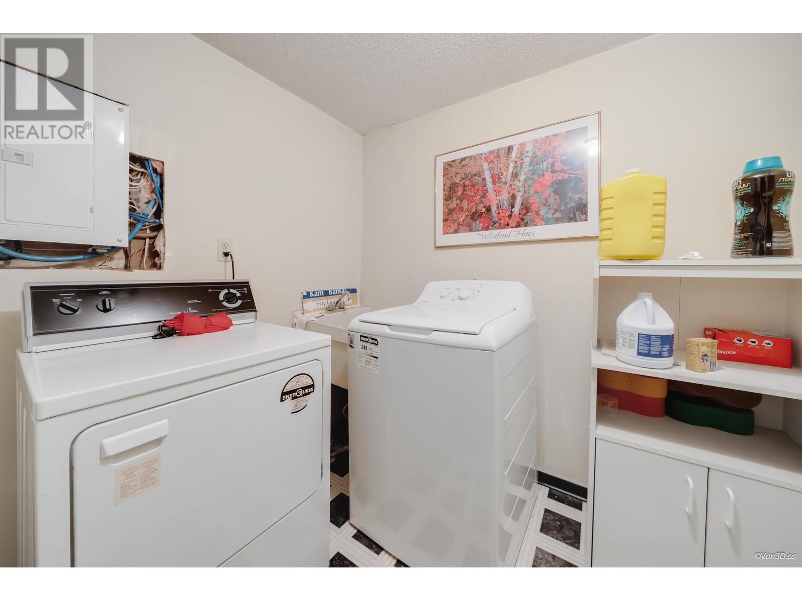 Listing Picture 33 of 40 : 361 E 61ST AVENUE, Vancouver / 溫哥華 - 魯藝地產 Yvonne Lu Group - MLS Medallion Club Member