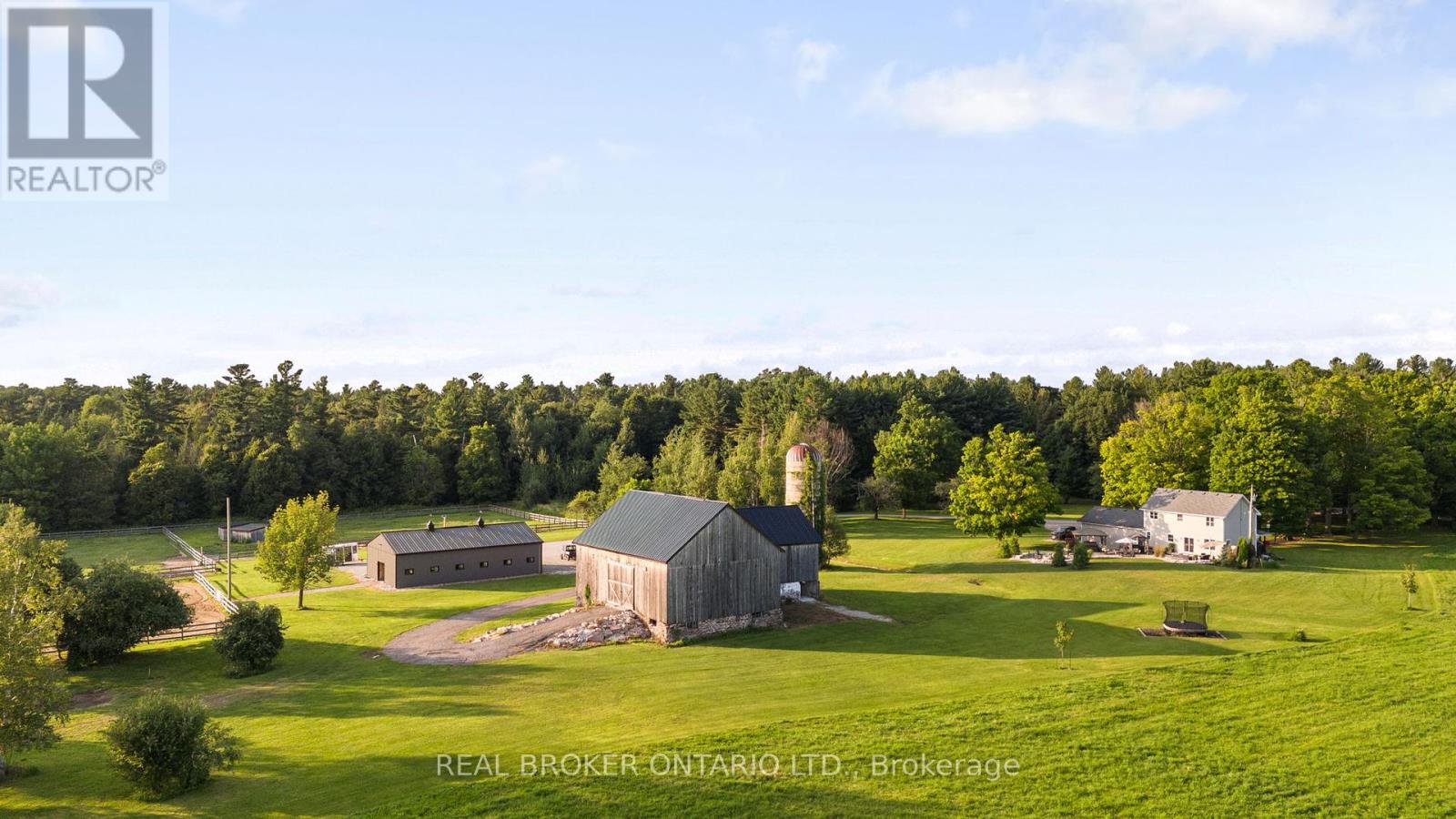 3750 10 Line N, Oro-Medonte, Ontario  L0K 1E0 - Photo 6 - S9230474