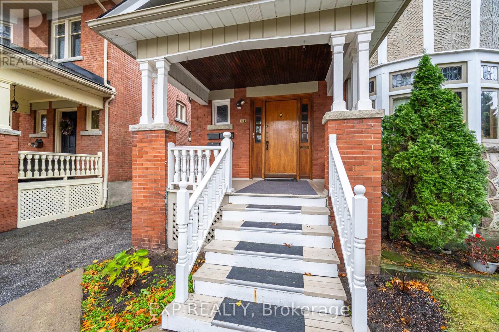 2nd Fl - 174 Evelyn Avenue, Toronto, Ontario  M6P 2Z7 - Photo 3 - W10887676