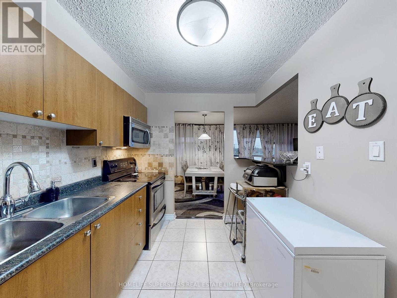 Property at 605 - 3501 GLEN ERIN DRIVE image 2