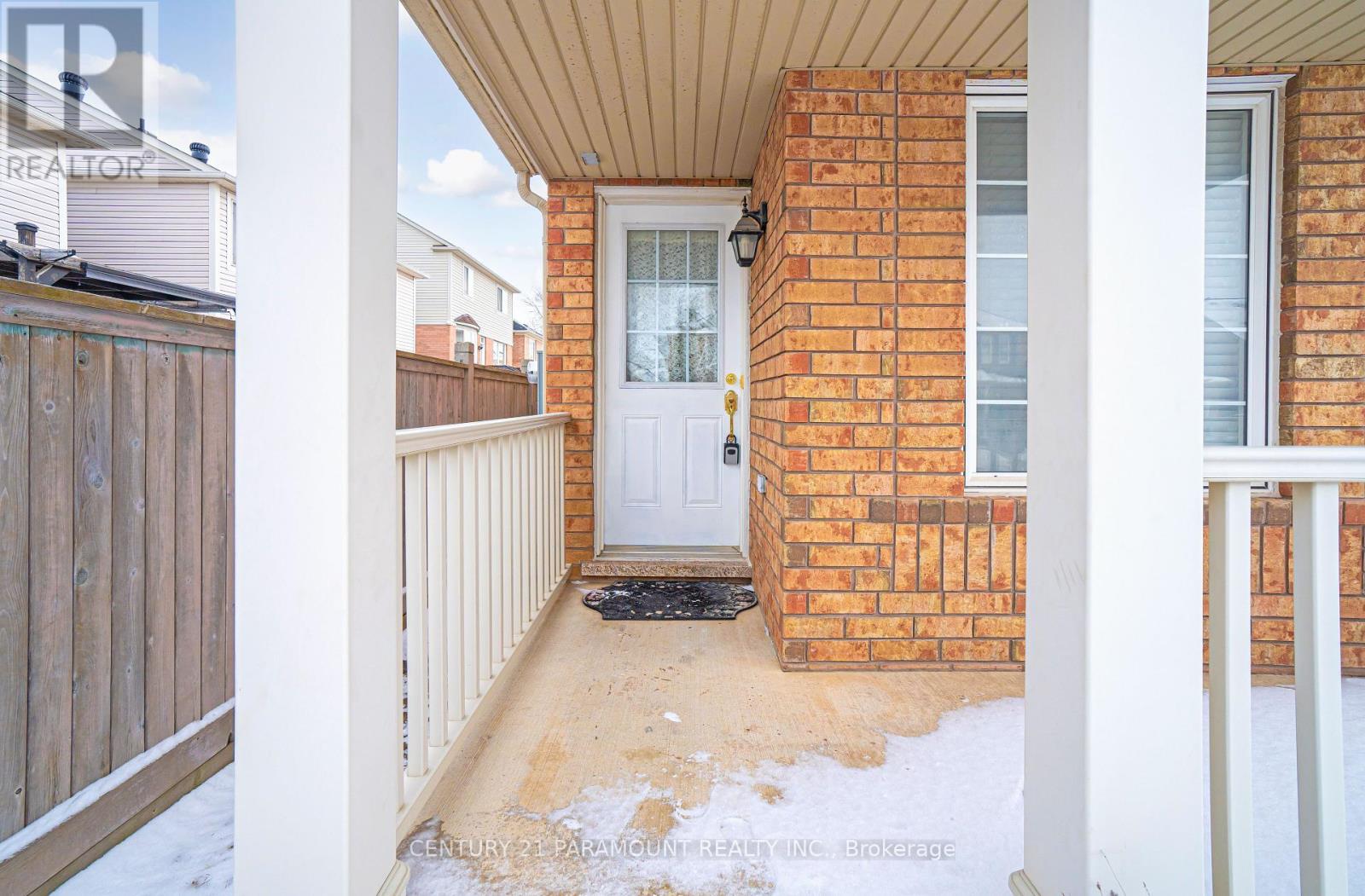 15 Chudleigh Avenue, Brampton, Ontario  L6X 0N1 - Photo 3 - W11950759