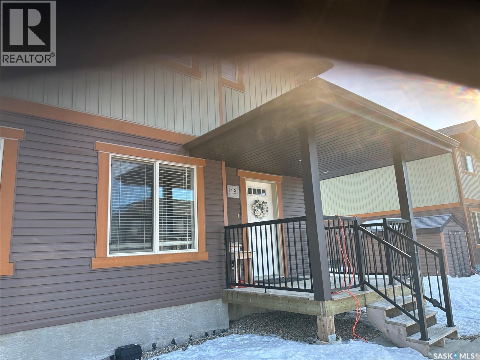 18 880 5th Street, Weyburn, Saskatchewan  S4H 1A4 - Photo 25 - SK994049