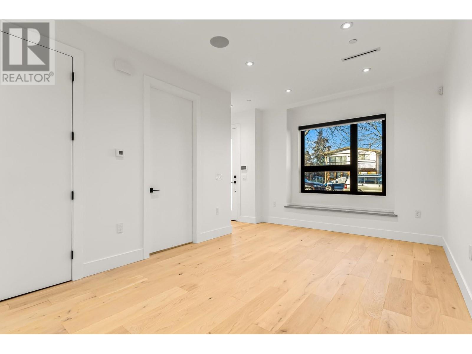 Listing Picture 6 of 40 : 606 E 19TH AVENUE, Vancouver / 溫哥華 - 魯藝地產 Yvonne Lu Group - MLS Medallion Club Member