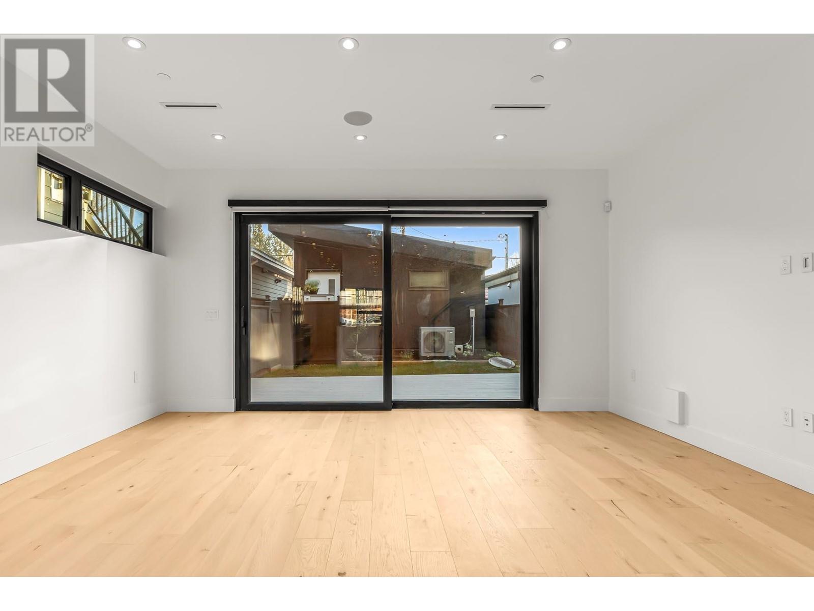 Listing Picture 7 of 40 : 606 E 19TH AVENUE, Vancouver / 溫哥華 - 魯藝地產 Yvonne Lu Group - MLS Medallion Club Member