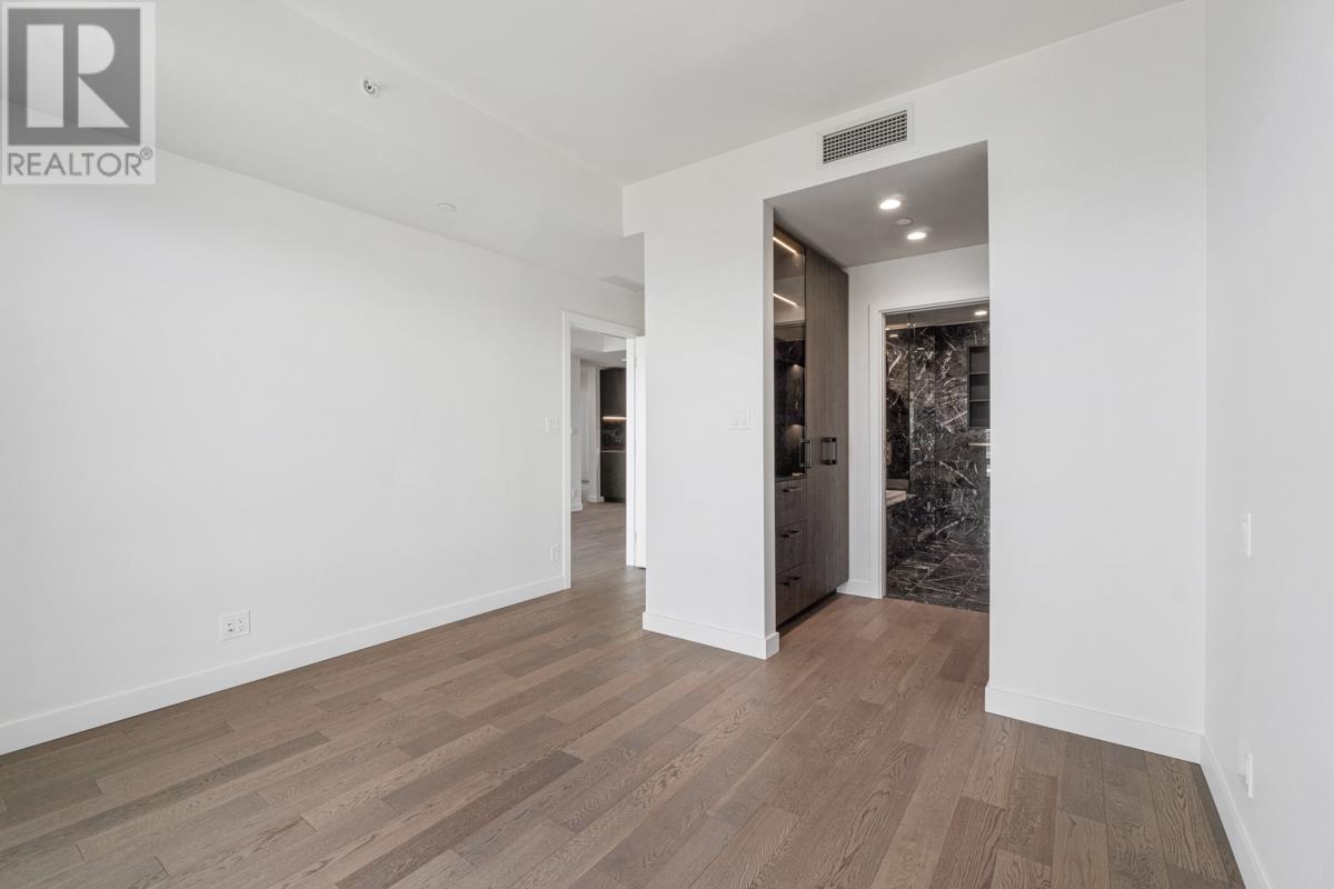 Listing Picture 15 of 22 : 1005 6833 PEARSON WAY, Richmond / 烈治文 - 魯藝地產 Yvonne Lu Group - MLS Medallion Club Member