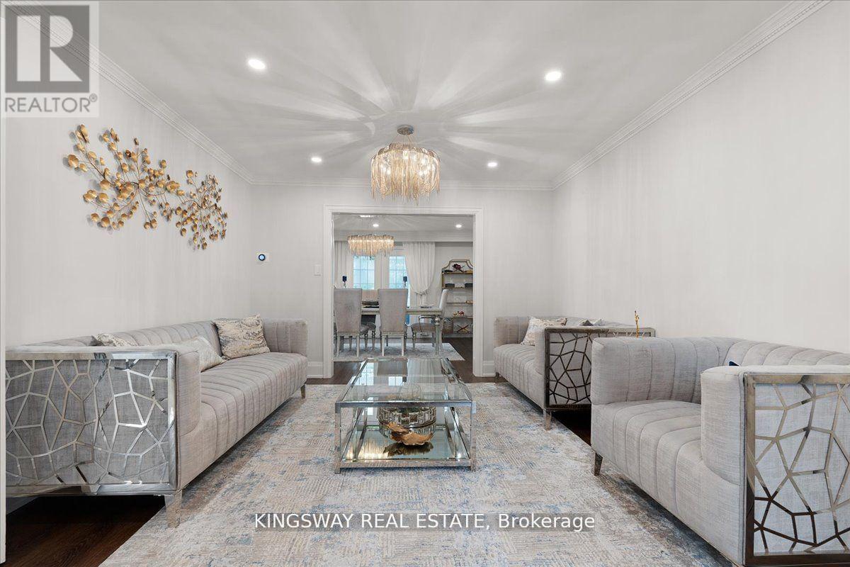 Property at 265 WYCLIFFE AVENUE image 4
