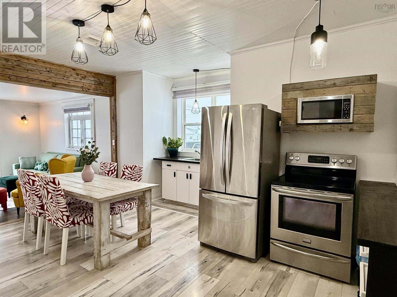 812 Centerville South Side Road, Clark's Harbour, Nova Scotia  B0W 1P0 - Photo 14 - 202502195