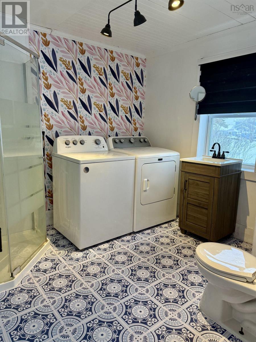 812 Centerville South Side Road, Clark's Harbour, Nova Scotia  B0W 1P0 - Photo 8 - 202502195