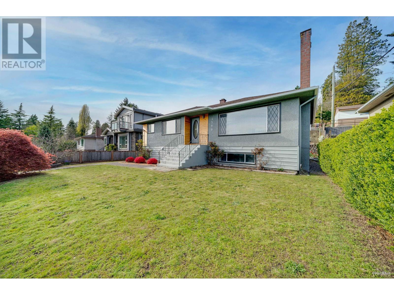 Listing Picture 2 of 8 : 4599 SUNLAND PLACE, Burnaby / 本拿比 - 魯藝地產 Yvonne Lu Group - MLS Medallion Club Member