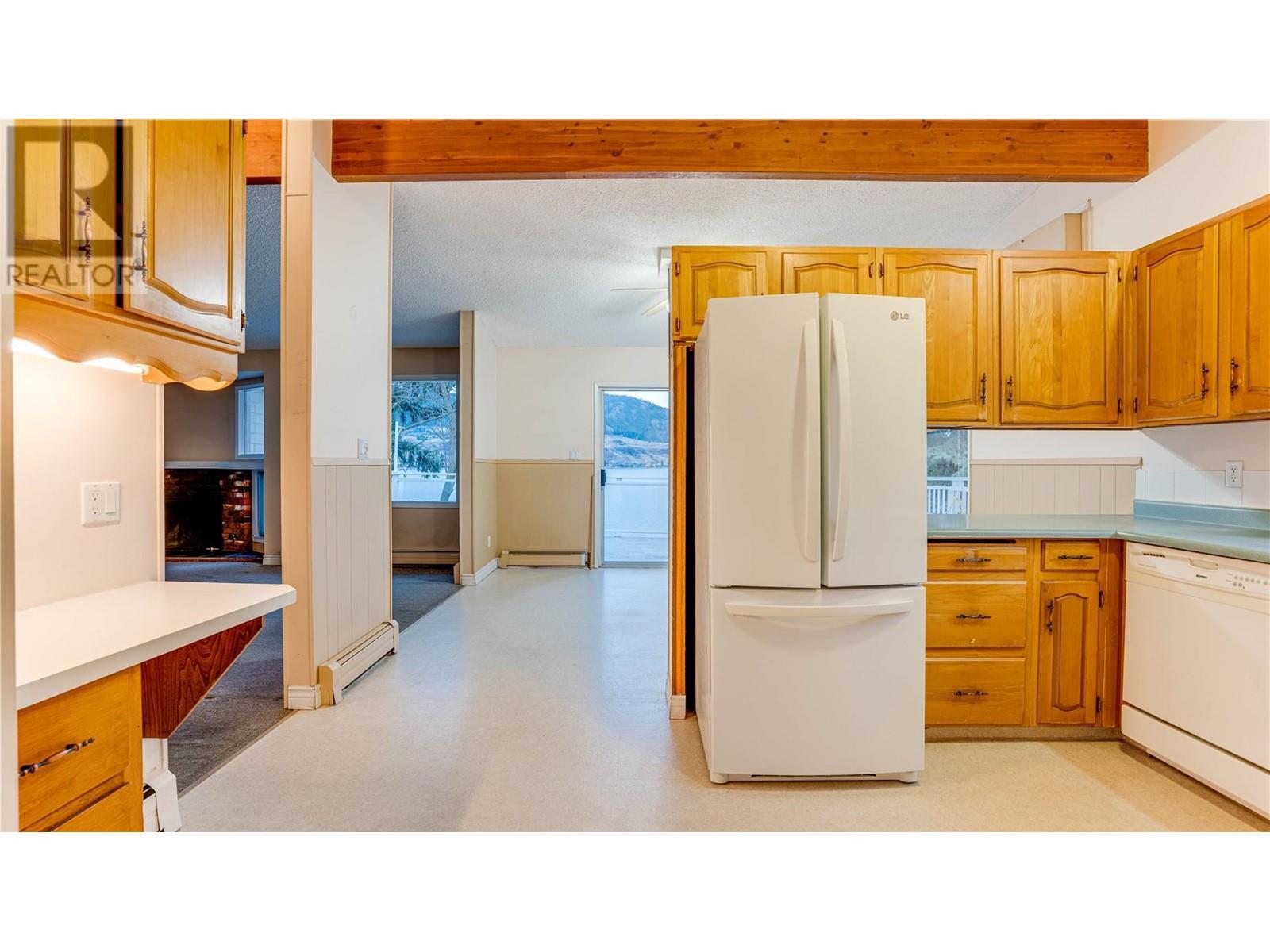 Property at 7856 Tronson Road image 3