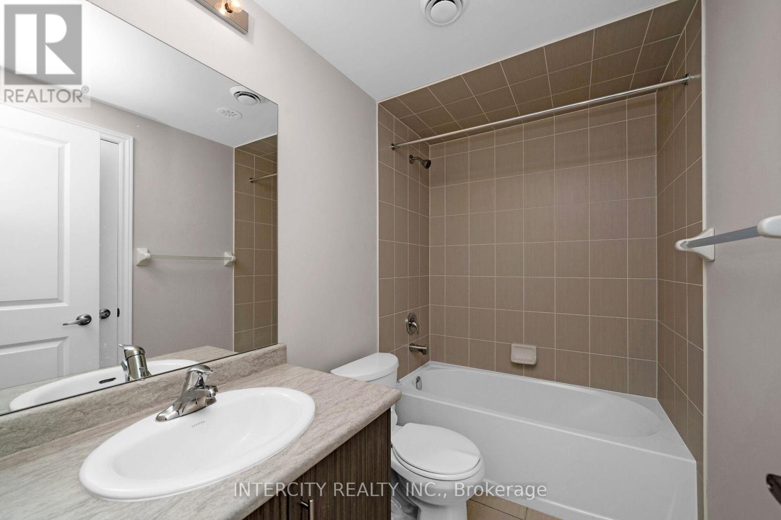 205 - 30 Halliford Place, Brampton, Ontario  L6P 4R1 - Photo 16 - W11950650