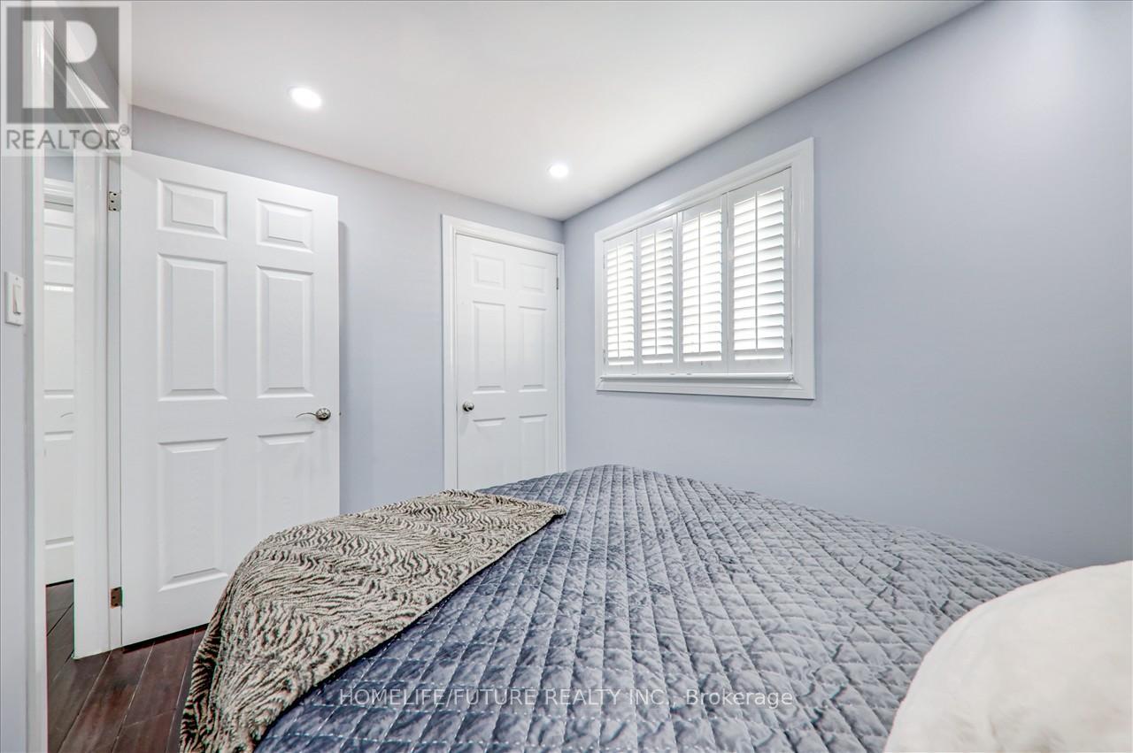 43 Tamarisk Drive, Toronto, Ontario  M9V 1S2 - Photo 17 - W11950982