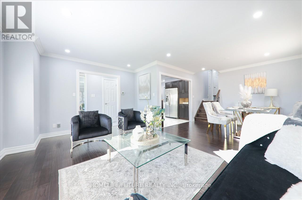 43 Tamarisk Drive, Toronto, Ontario  M9V 1S2 - Photo 9 - W11950982