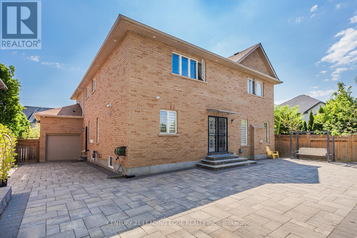 12 Anglin Drive, Richmond Hill, Ontario  L4E 3M5 - Photo 40 - N11953560