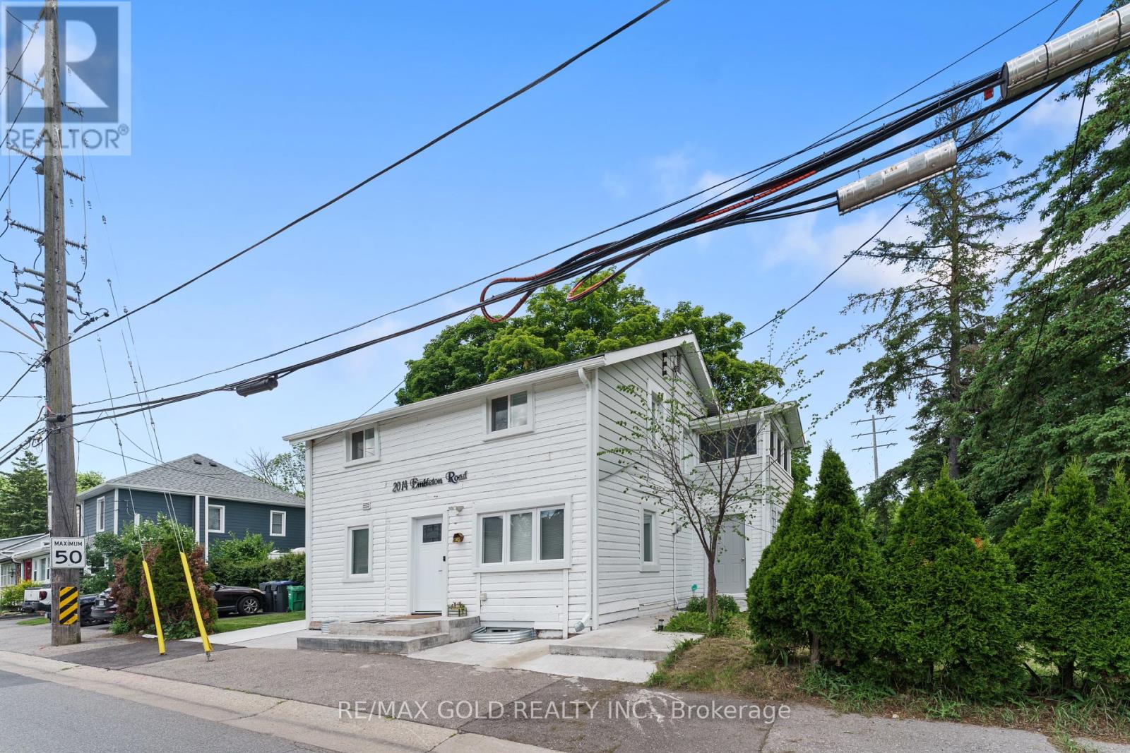Property at 2014 EMBLETON ROAD image 4
