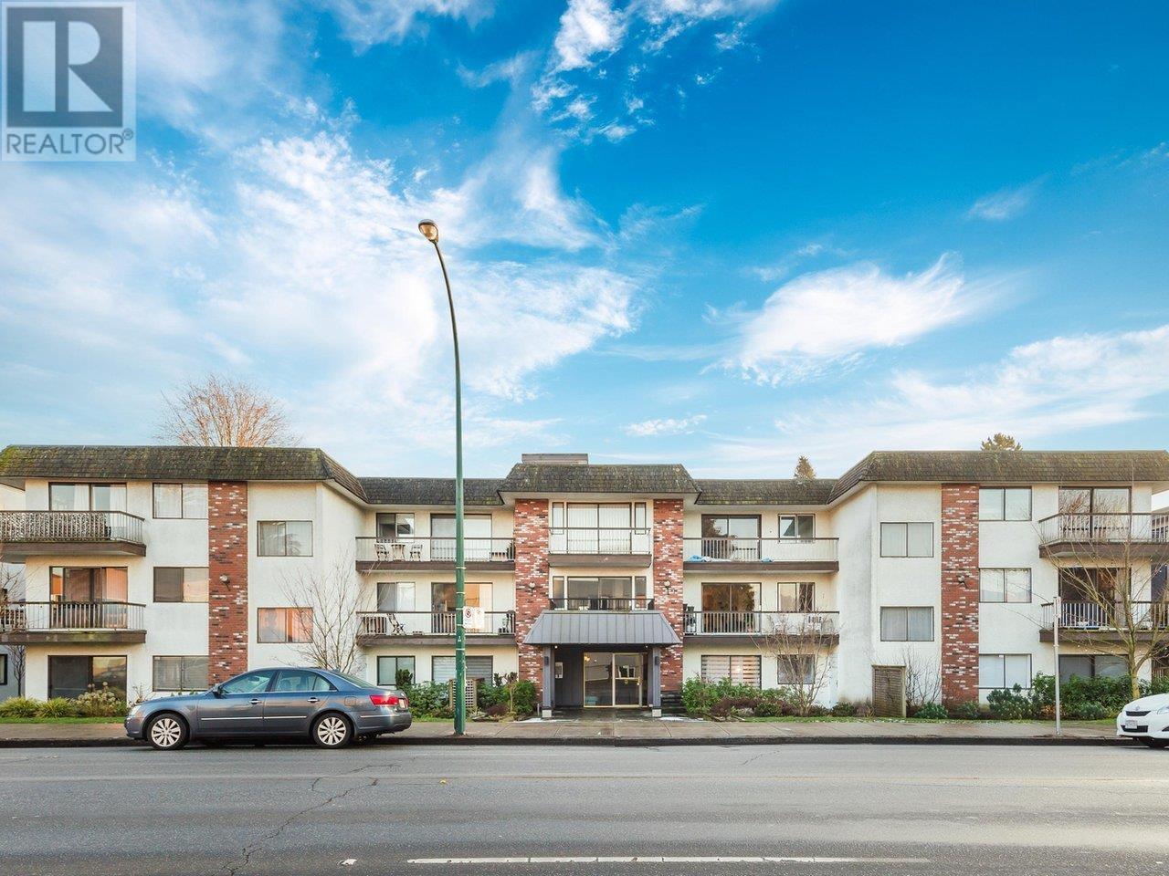 202 2040 CORNWALL AVENUE, vancouver, British Columbia V6J1E1