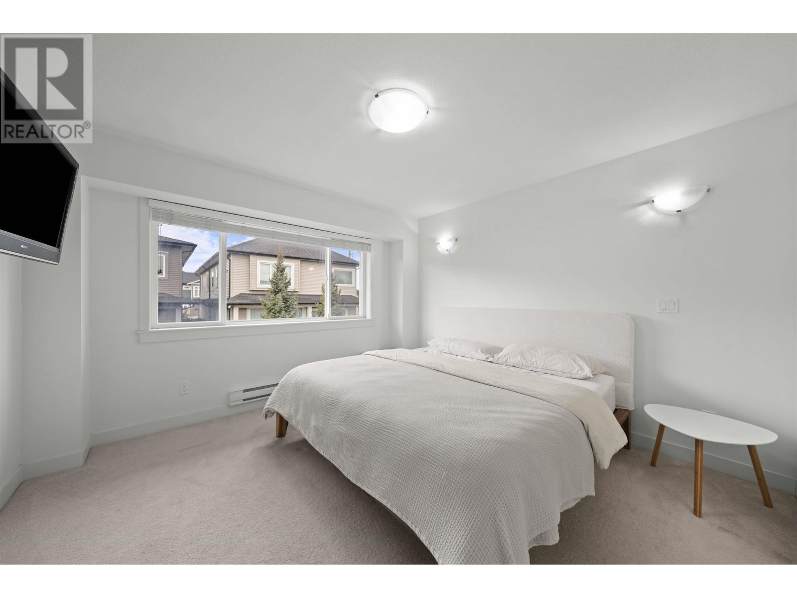 Listing Picture 5 of 14 : 2 5580 MONCTON STREET, Richmond / 烈治文 - 魯藝地產 Yvonne Lu Group - MLS Medallion Club Member