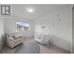 2 5580 MONCTON STREET