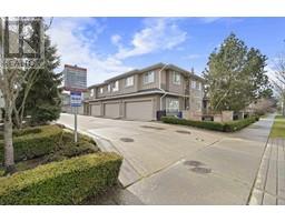 2 5580 MONCTON STREET