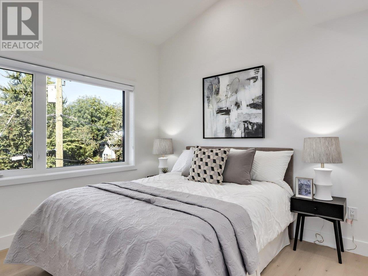 Listing Picture 12 of 30 : 1222 VICTORIA DRIVE, Vancouver / 溫哥華 - 魯藝地產 Yvonne Lu Group - MLS Medallion Club Member