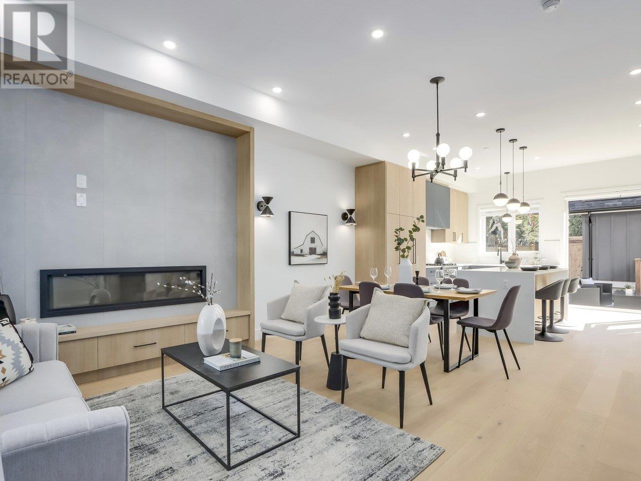 Listing Picture 2 of 30 : 1222 VICTORIA DRIVE, Vancouver / 溫哥華 - 魯藝地產 Yvonne Lu Group - MLS Medallion Club Member